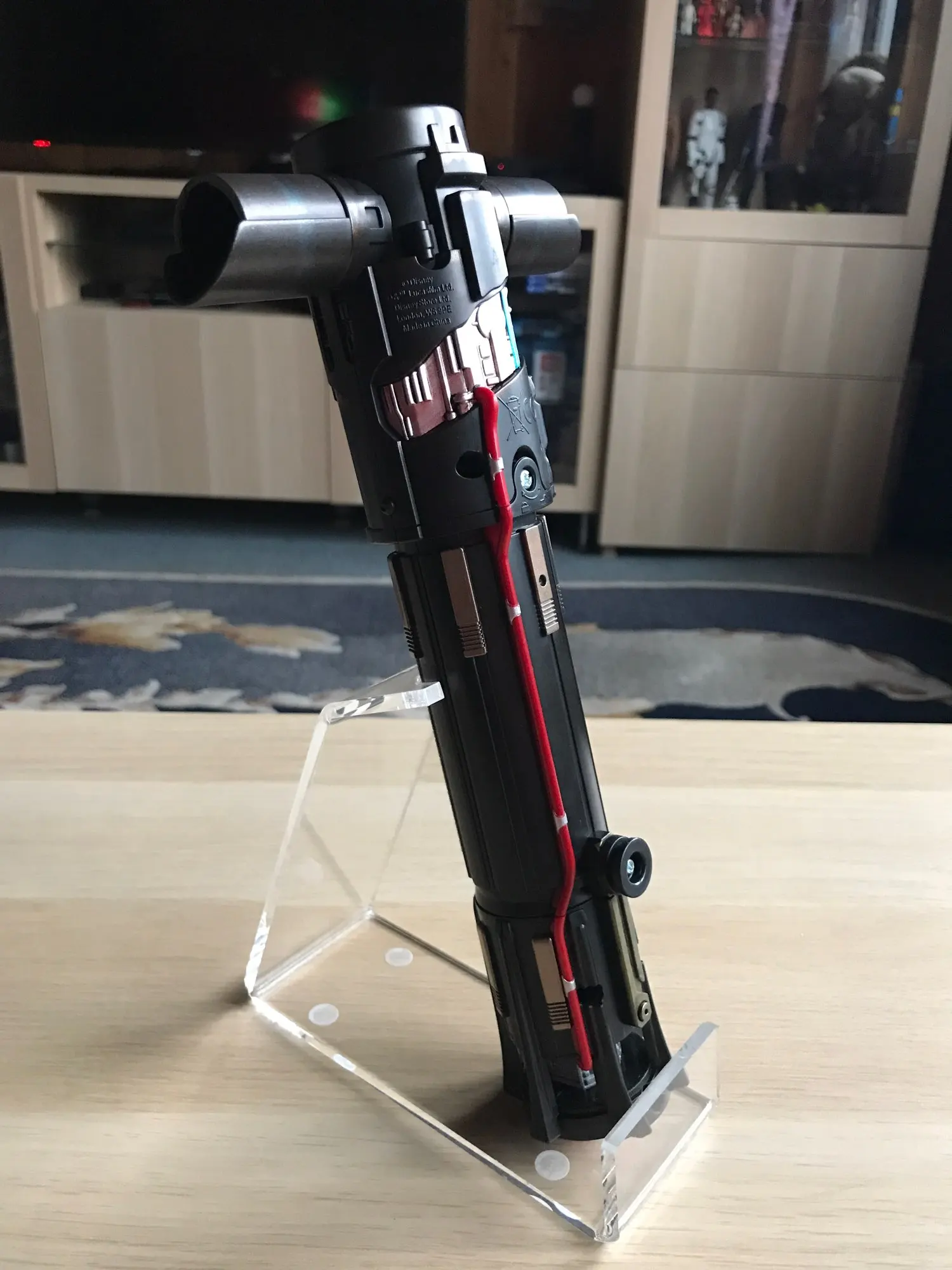 Универсальная вертикальная стойка для светового меча акриловый прозрачный