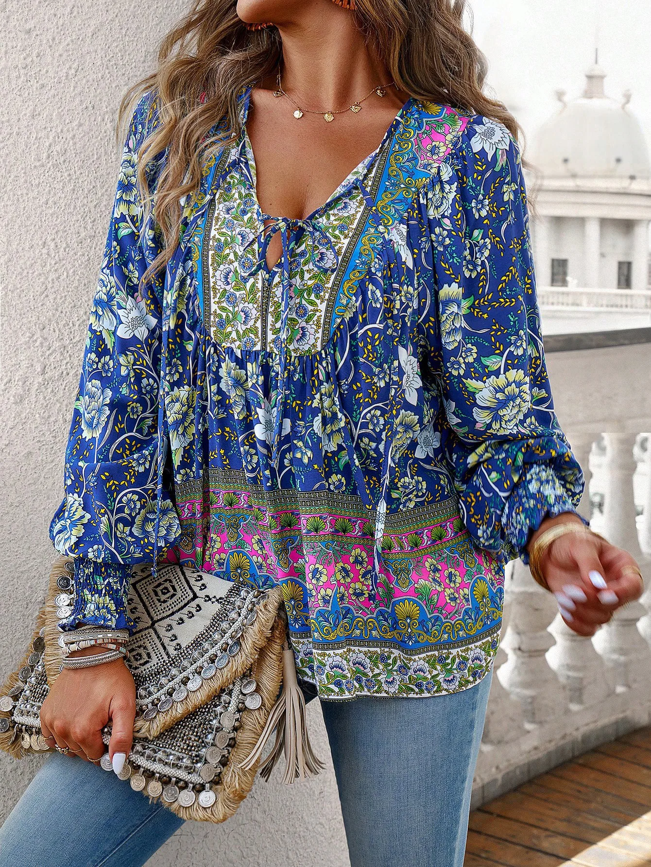 

Элегантная Осенняя пляжная блузка в стиле бохо, винтажная хлопковая блузка из вискозы с цветочным принтом, повседневные блузки с V-образным вырезом и длинным рукавом, рубашки, женские топы