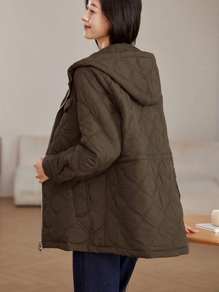 Стеганая верхняя одежда с ромбами женская зимняя новинка 2024 свободная куртка