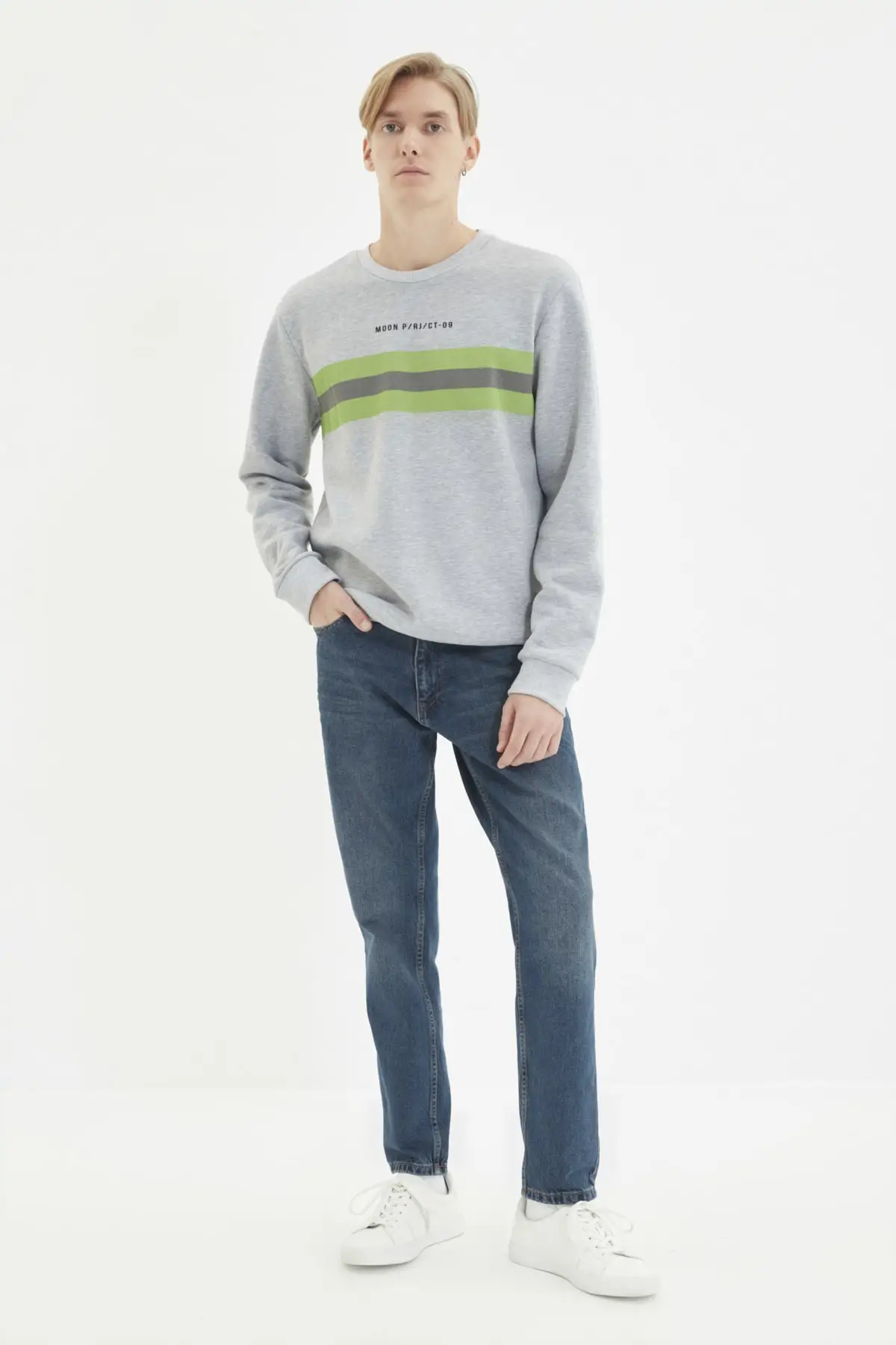 

Trendyol Men 'S Relax Fit Coffee Tintli Crashlı Jeans TMNAW22JE0520