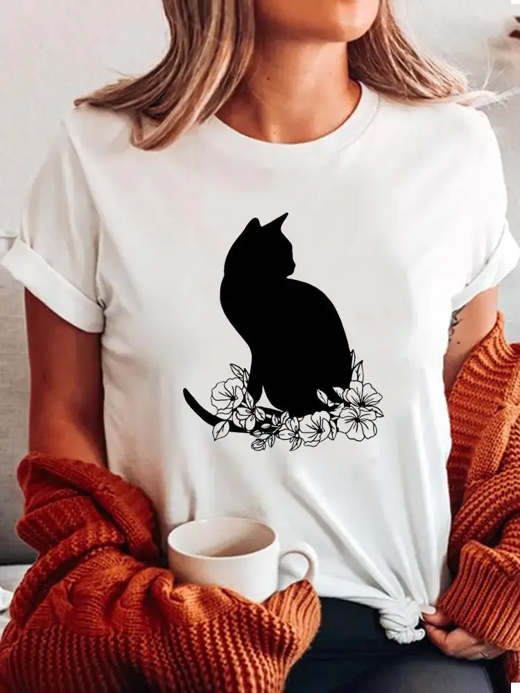 Женская футболка Nike графический принт