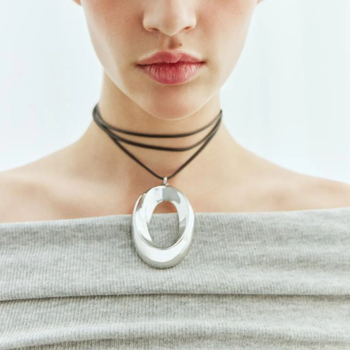 Винтажные металлические круглые серьги с вырезом ZA милые и крутые регулируемые