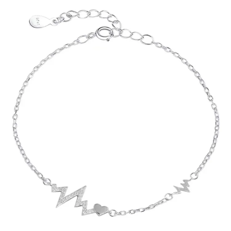 

Браслет с изящным сердцем и молнией