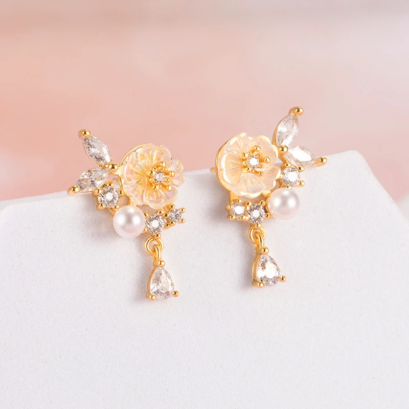 

Cute Romantic Magnolia Flower Stud Earrings For Women Crystal Water-Drop Pendant Exquisite Ear Jewelry Wedding Earring Accessory