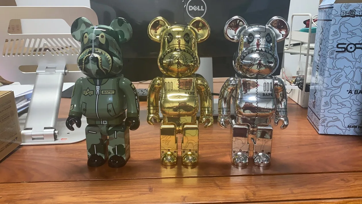 

High Quality Bearbrick Bear Kongshanji Joint Shark Violent Bear Electroplated Bape Pilot Joint Sound 400%