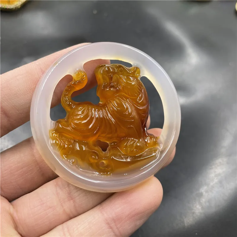 Дешевый нефритовый Подвеска из халцедона агата китайского знака зодиака тигра