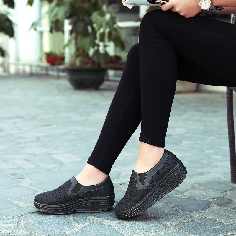 

Женская обувь сетчатая поверхность дышащие Shake, весенне-летний комплект, высота стопы, толстая подошва, большой размер 35-42