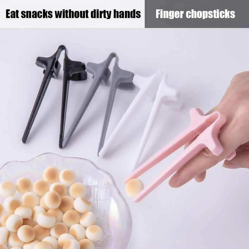 

Fashion Free-Hands Snack Finger Chopsticks Play Game Lazy Assistant Clip Snacks Not Dirty Hand Phone Accessory Kitchen Tools