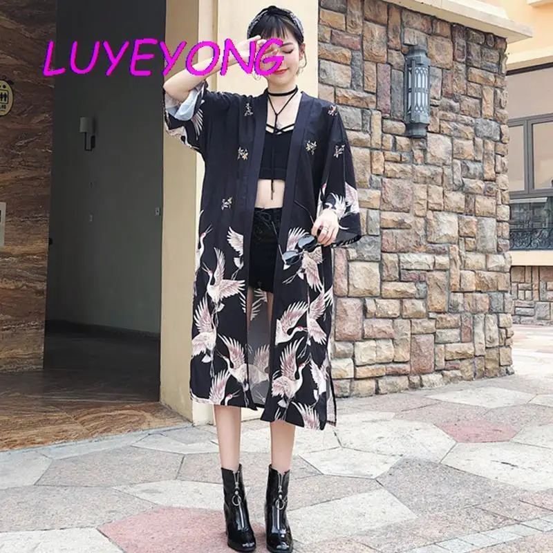 

Mujer Street Blusa Chinese Style Women Sun Protect Long Blouse 2022 Spring Lady Crane Print Black Open Stitch Split Hem Blouses