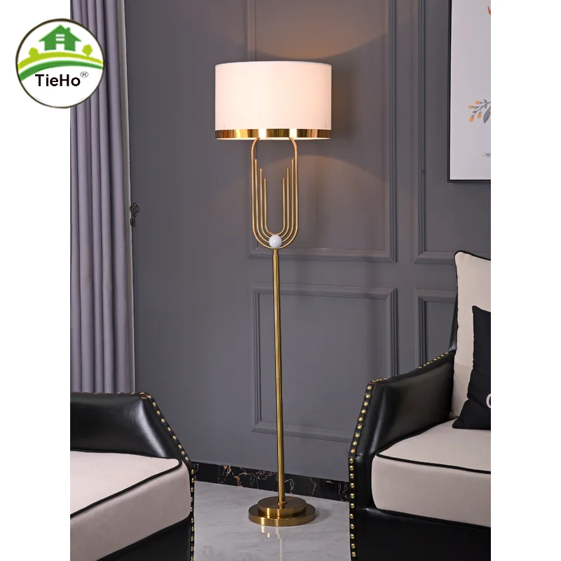 

Современная Напольная Лампа Posrtmodern, роскошный вертикальный напольный светильник для гостиной, дивана, спальни, скандинавский простой напольный светильник, домашний декор 110-240 В