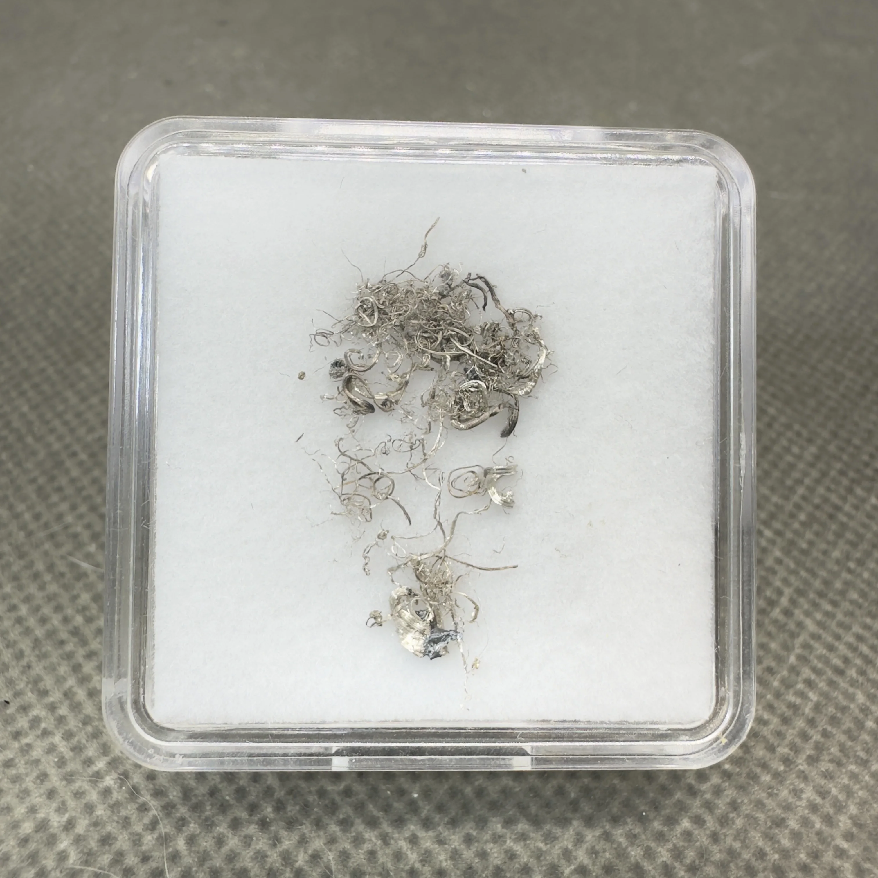 

Серебряный минеральный образец QIANCHUAN