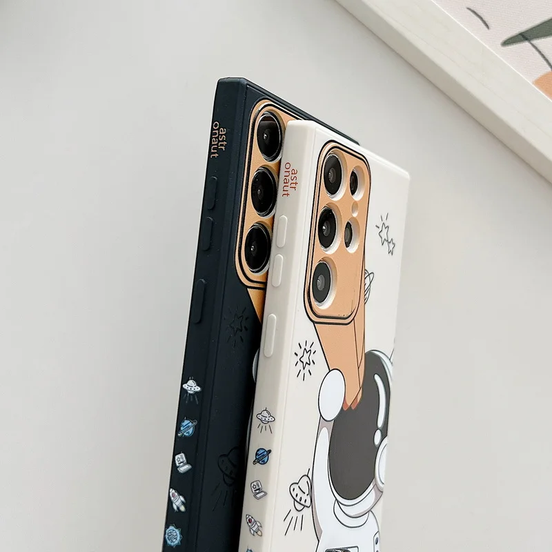 Астронавт Карикатура Ремешок для Руки Чехол для Телефона Для Samsung S22 Ultra S21 S20 FE S10 Plus A52S A52 A72 5G A32 A51 A71 A50 Мягкий Ковер