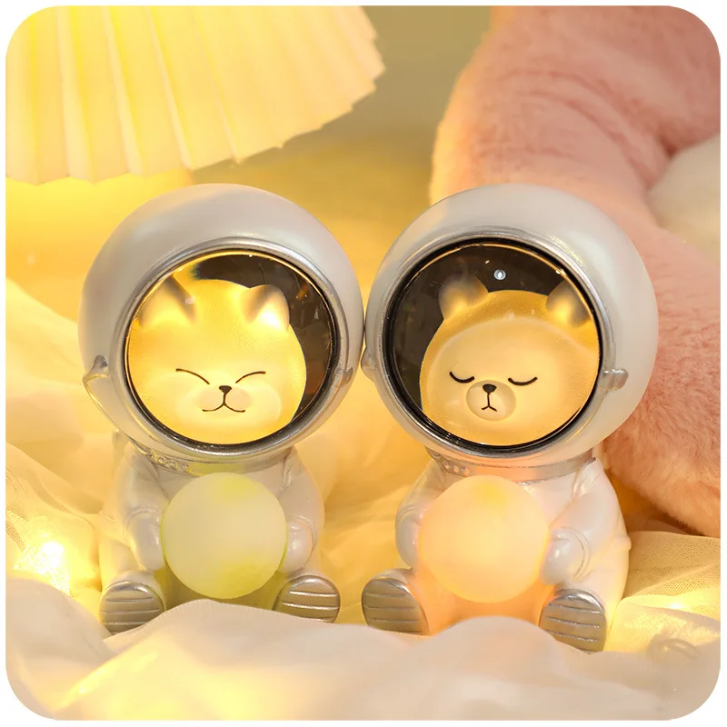 

Creative Astronaut LED Night Light Cute Pet Cartoon Spaceman Home Decoration Kids Gift Bedroom Ornaments Lights Astronaut Lamps