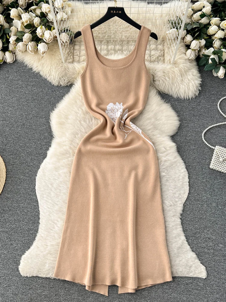 

YuooMuoo Summer Women Dress Elegant Retro Rose Knitted Black Dress Lady Outfits Sleeveless Bodycon Sundress