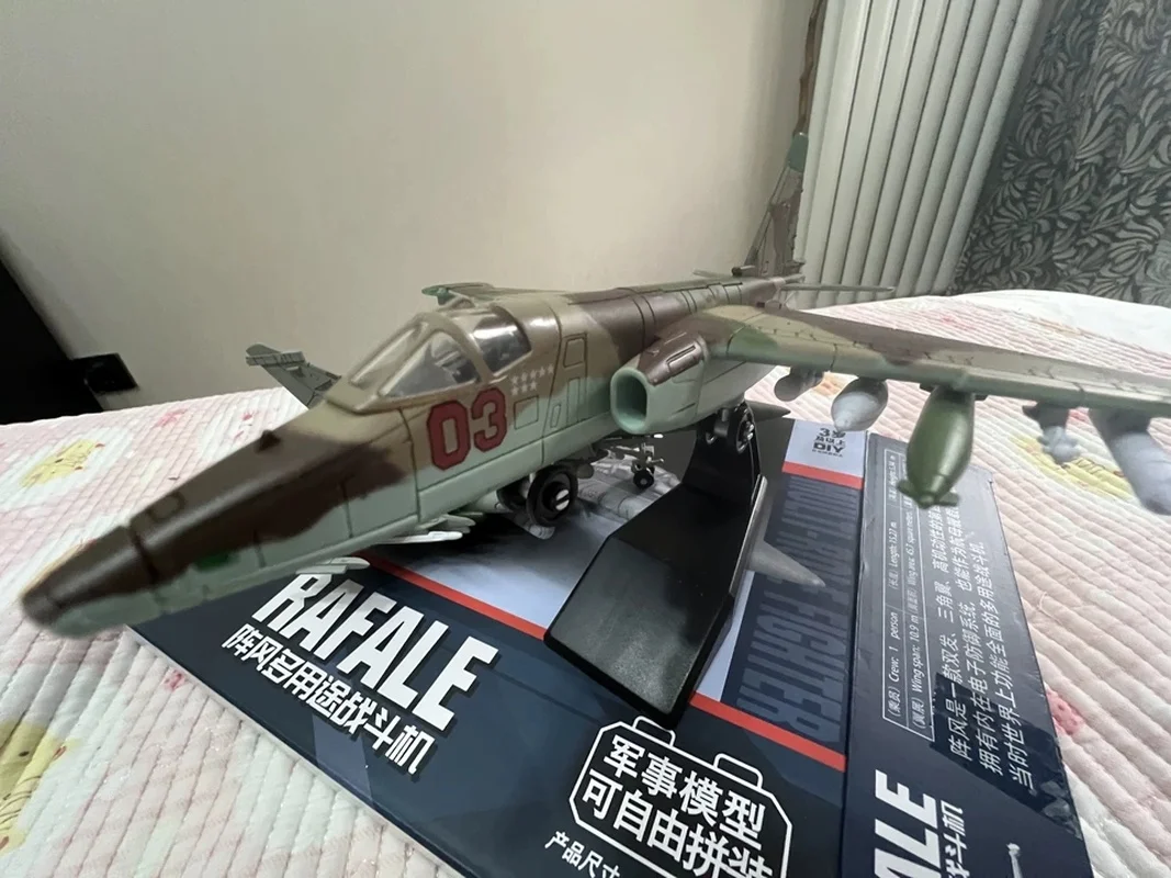 Xujia 172 Американский самолет A-10 Thunderbolt II для ближней воздушной поддержки, предварительно окрашенный, безклеевой, сборный, военный конструктор (art.: 3920d8ea3e883) - 3920d8ea3e883