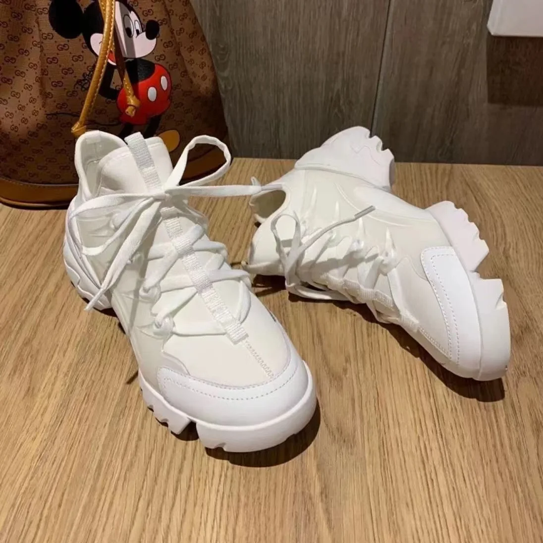 Versatile casual women's shoes Luxury quality celebrity with the same height casual shoes Heightened thick soled dad shoes