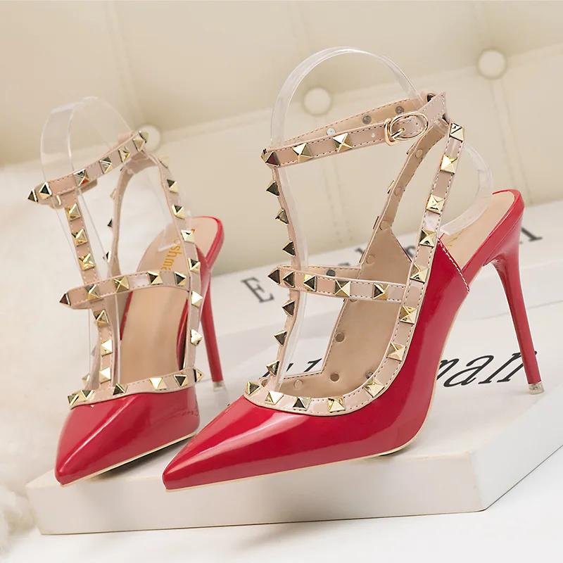 

10cm New Fashion Leather Pointed Toe High Heels Pumps Rivet Sexy Banquet Women Shoes Sandals 38 39