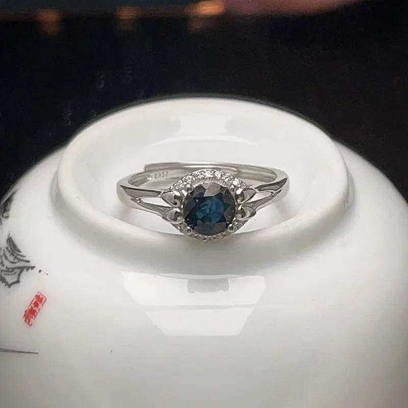 Кольцо с натуральным полуночным синим сапфиром 6 мм 1 карат натуральный сапфир