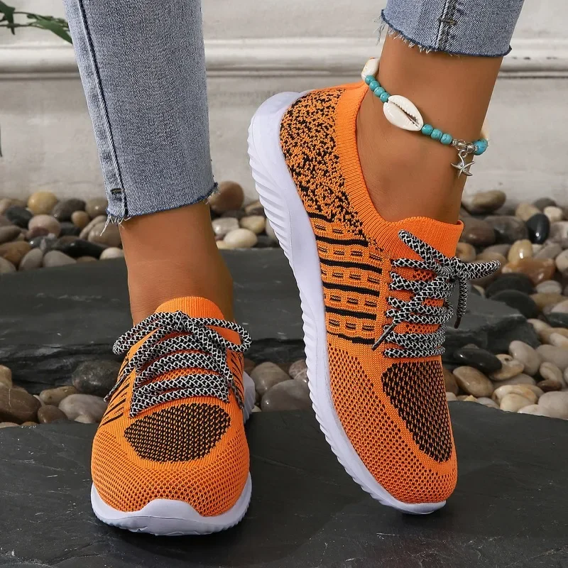 Легкие дышащие кроссовки для женщин Нескользящие вязаные Зеленые женские