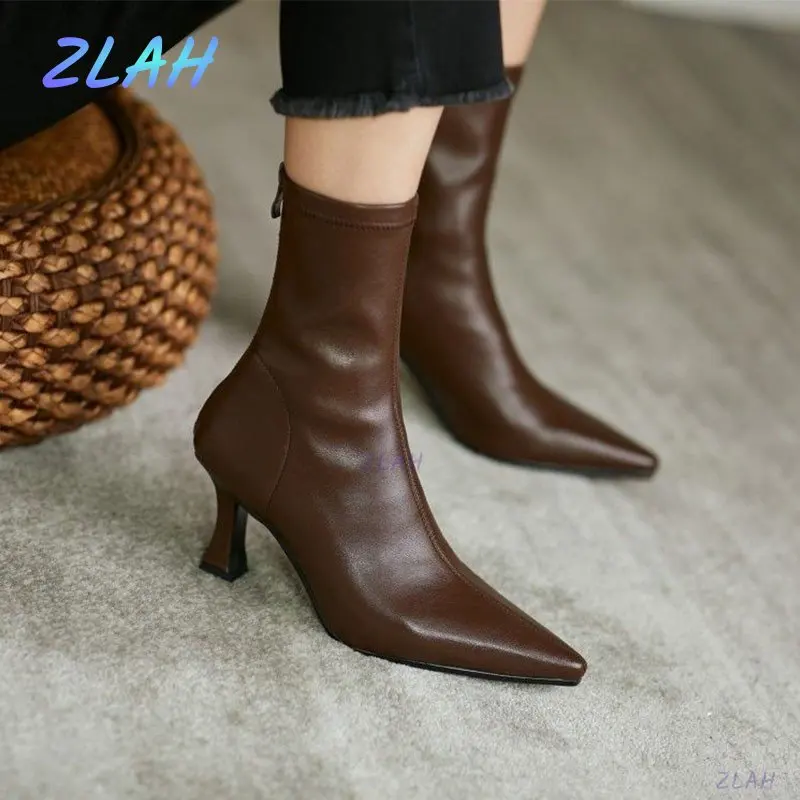 

Модные короткие ботинки, женские ботинки телесного цвета, новинка, женские ботинки средней длины, ботинки на эластичном каблуке с острым но...