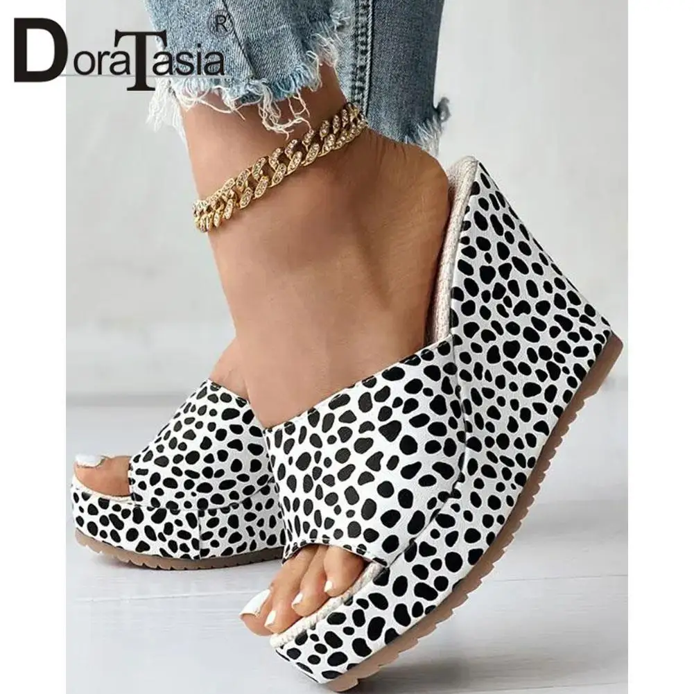 

DORATASIA Brand New Female Wedges High Heels Slippers Fashion Leopard Platform Summer women's Slippers Casual Party Shoes Woman