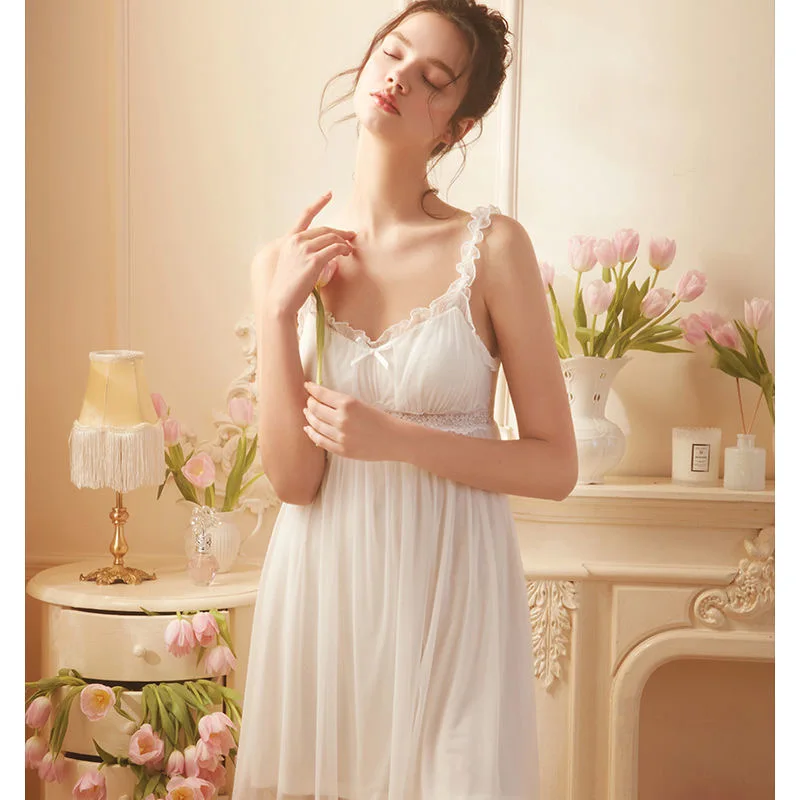 

Fairy Princess French Court Pajamas Women Sexy Lingerie Women 's Summer Sexy Lace Thin Style with Chest Pad Mesh Nightgowns