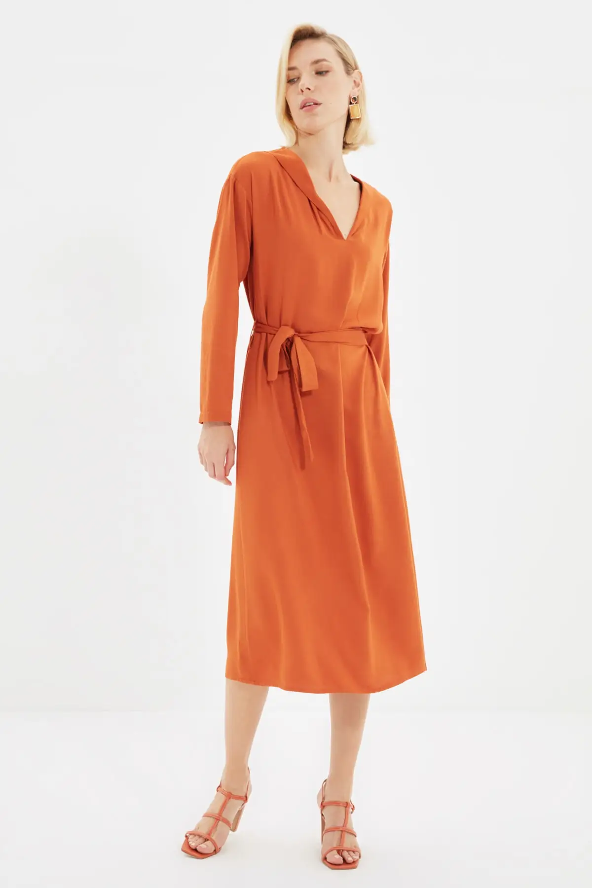 

Trendyol Belted Dress TWOAW22EL0786