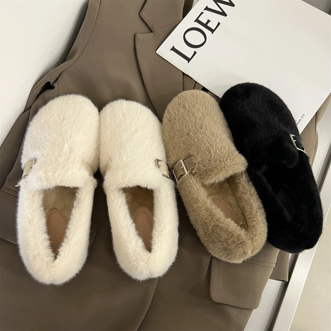 Женские меховые Лоферы LazySeal на мягкой подошве выразительные теплые без застежки