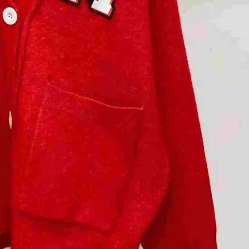 

Women Red Cardigan 2023 Autumn New Single-breasted Letter V-neck Coat Loose Knitted Cardigan
