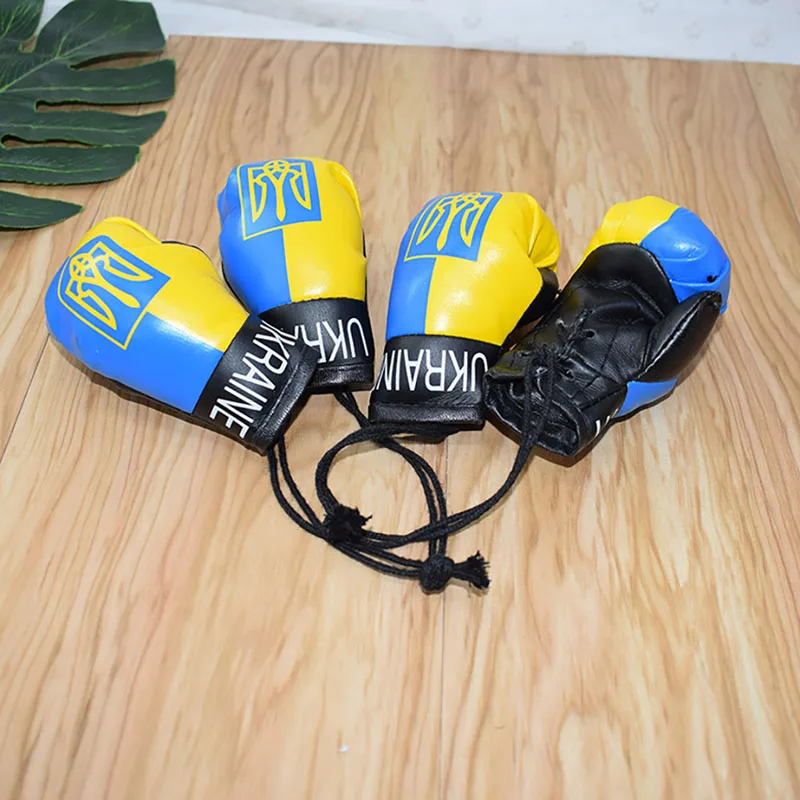 

1/2Pcs 10cm Ukraine National Flag Boxing Gloves Keychains Hanging Pendant Accessories Party Favors