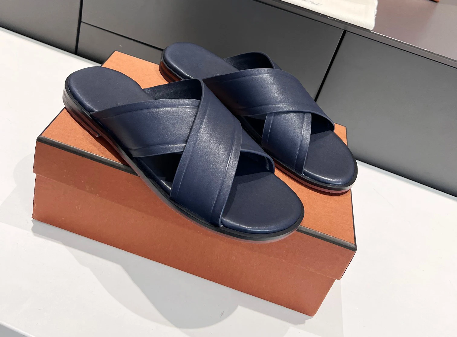 

Мужская повседневная спортивная обувь из воловьей кожи, размеры 40-45