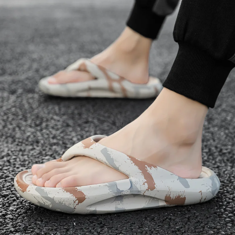 Новинка 2022 летние шлепанцы Мужская модная внешняя одежда оптом пляжная обувь