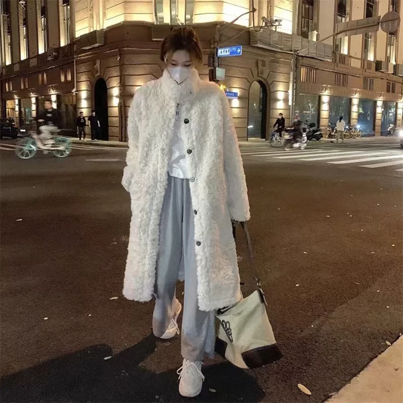 Женская зимняя куртка из овечьей шерсти с воротником-стойкой