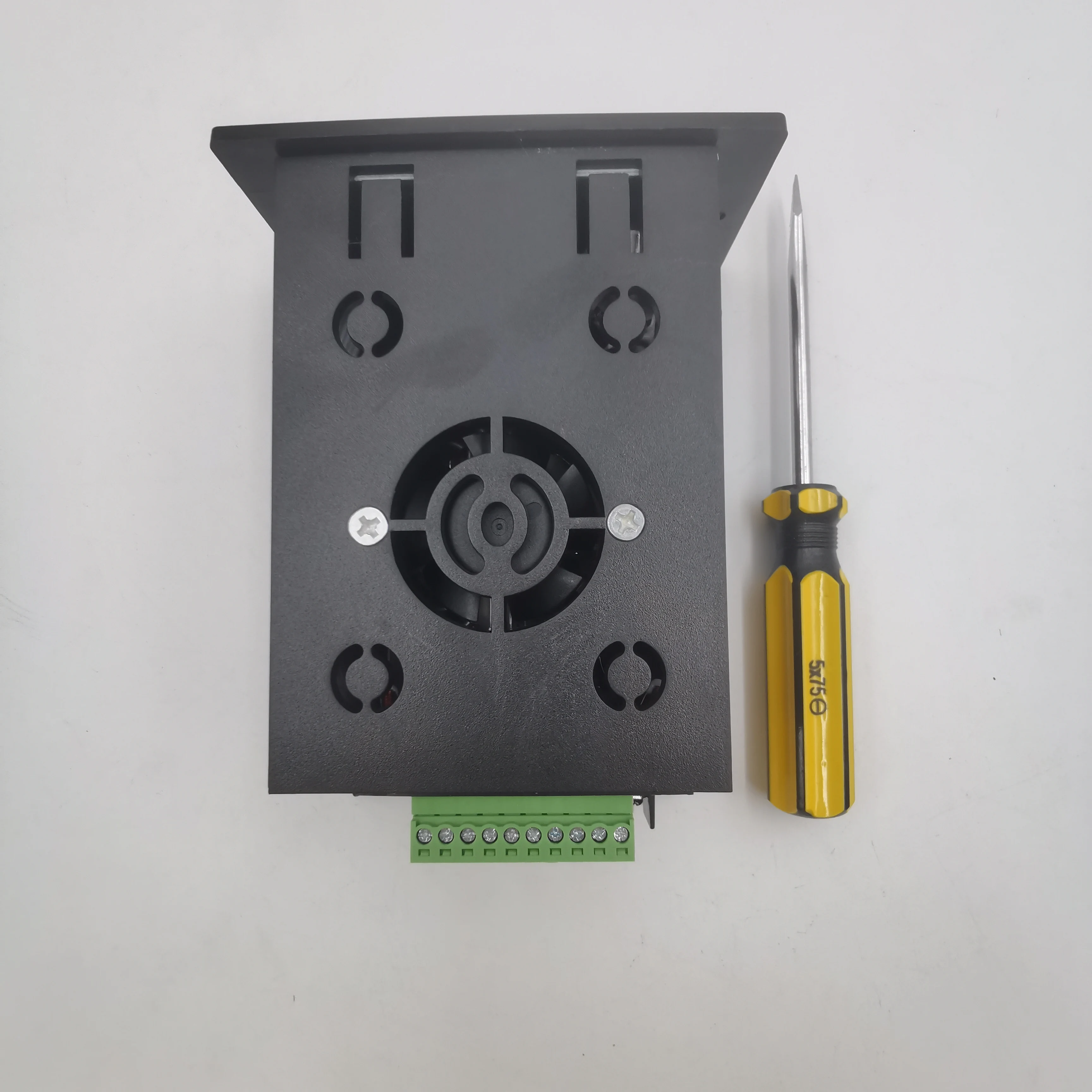 Частотный Преобразователь T13 750w 12 H Купить