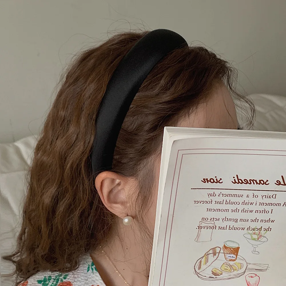 Рисунок 3 - Однотонные элегантные губчатые повязки на голову