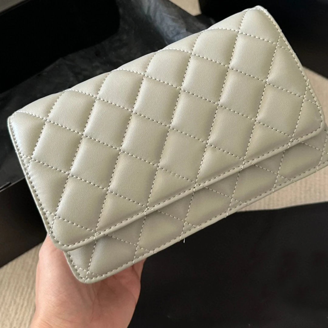 2023 New Leather Luxury Designer Classic  Flap Ladies Prismatic Shoulder Bag Chain Handbag Crossbody Ladies Bag For Woman