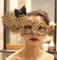 masquerade women mask gold lace feather catwalk hlaf face