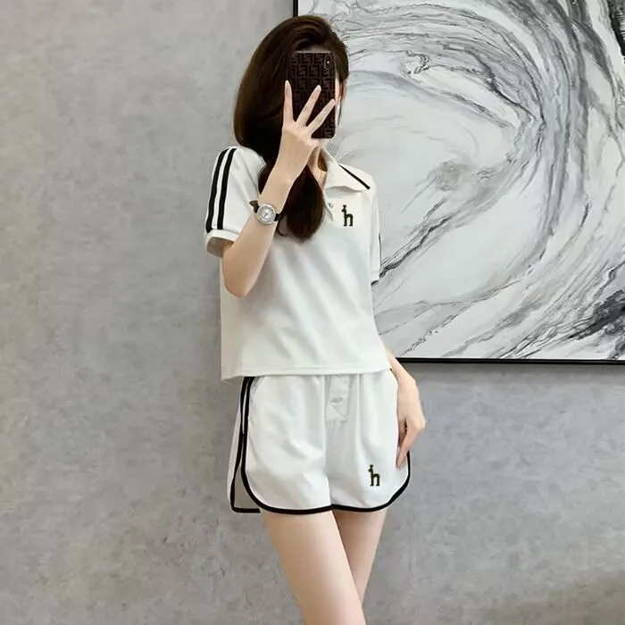Hazzys2023 Summer Women's Embroidered Logo Running Suit Loose Casual Short-sleeved Shorts Two-piece Set