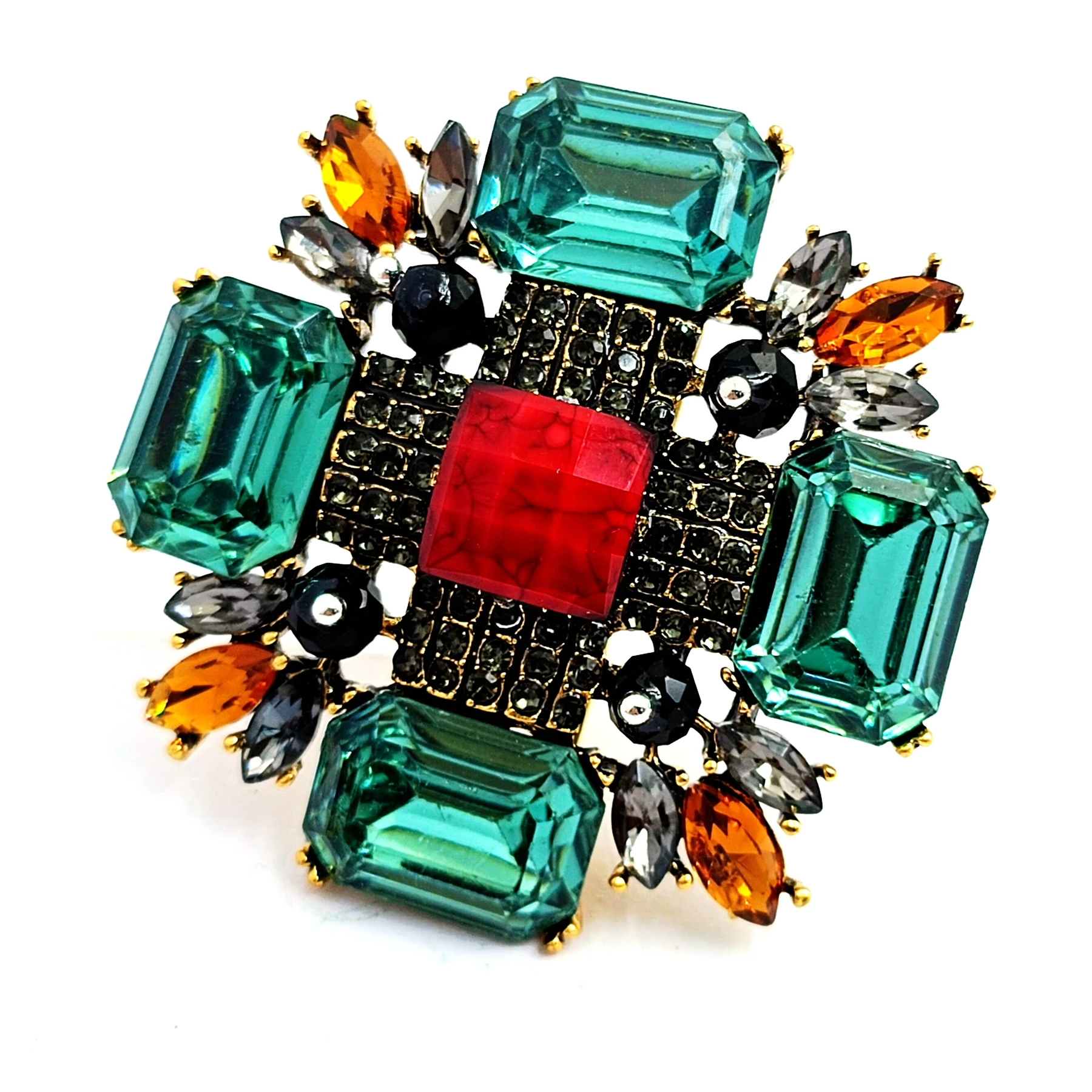 Антикварные Броши с оранжевым круглым камнем и куполообразным зеленым