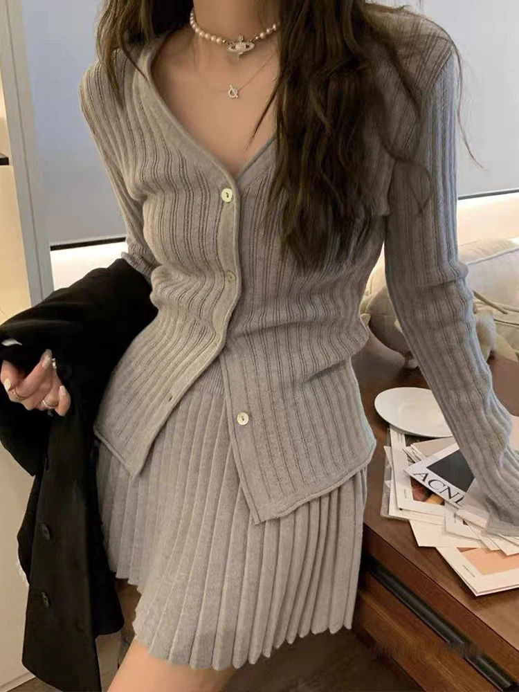 

Casual Set V-Neck Slim Fit Knitted Cardigan+High Waist A Pleated Skirt Two Piece Set 2023 New Korean Fashion Women'S Clothing