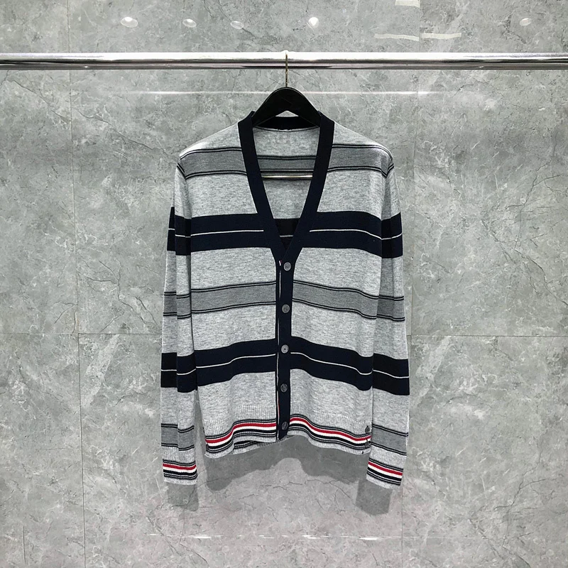

Contrast TB THOM Retro Striped Sweater V-neck Buttoned Loose Long-sleeved Knitted Cardigan Autumn Spring High Quality Sweatercoa