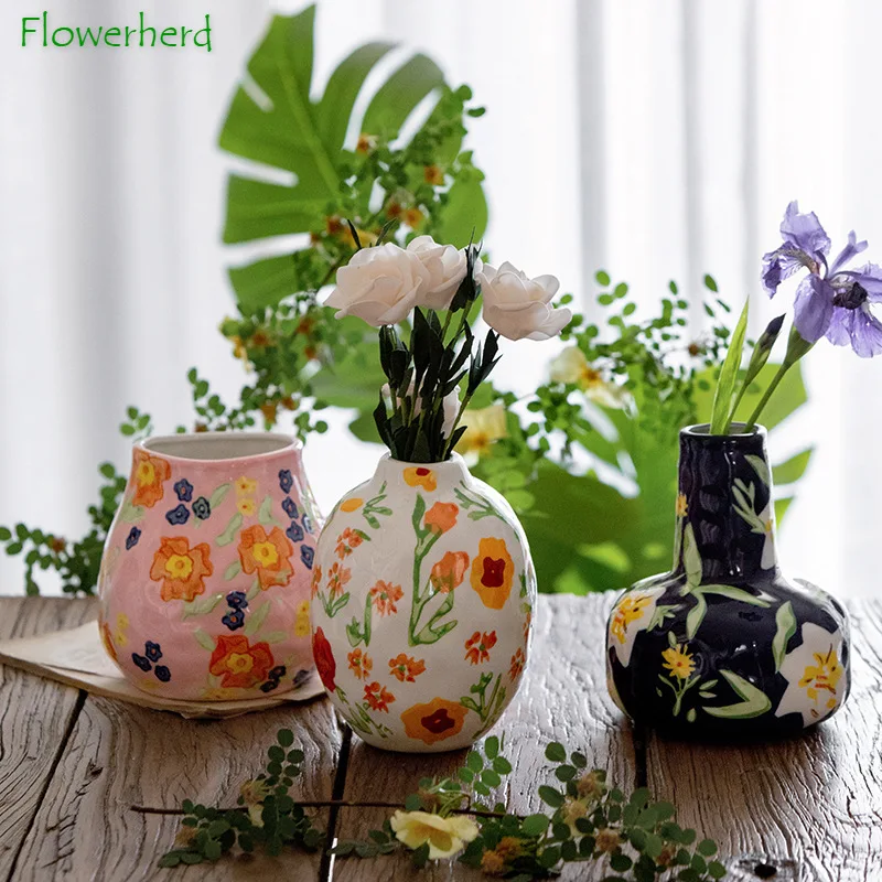 

Japanese Hand-paint Ceramic Flower Vase Retro Living Room Decoration Swallowtail Orchid Flower Arrangement Vase Home Decoration