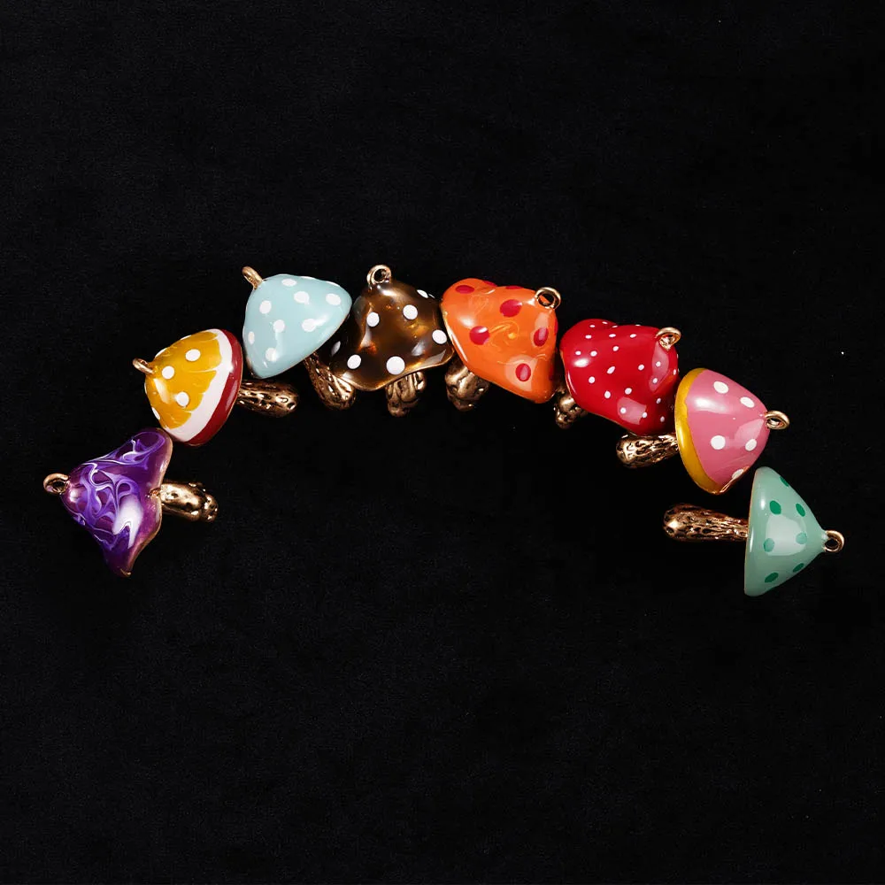 Подвеска в виде гриба из эпоксидной смолы 8 шт