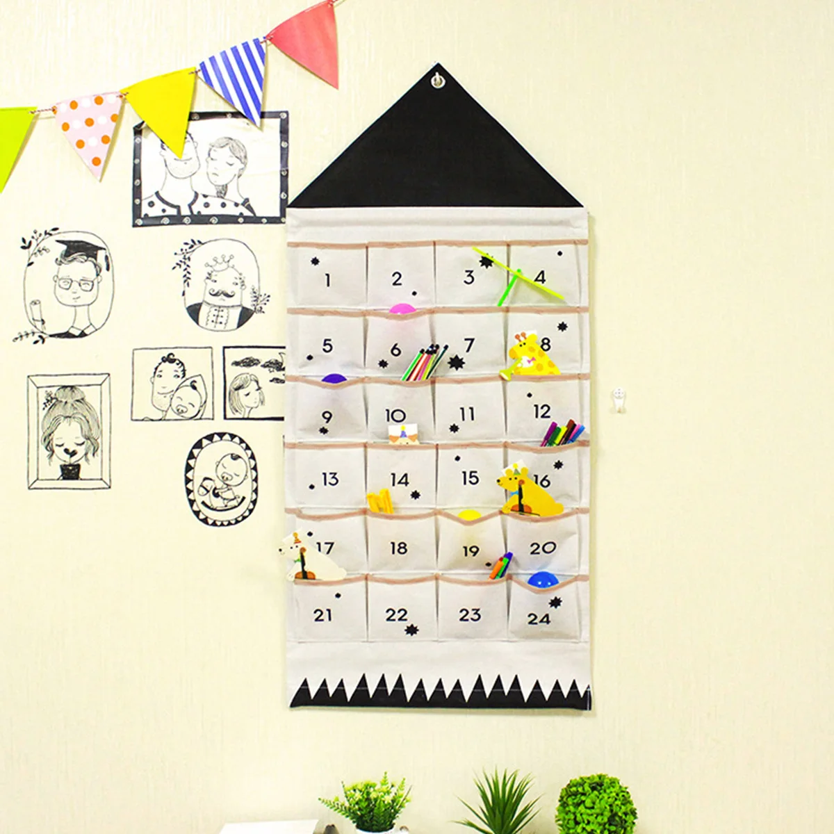

Hanging Snacks Organizer Canvas Hanging Candies Biscuits Holder 24 Pockets Space Saving Snacks Handing Storage Bag Multipurpose