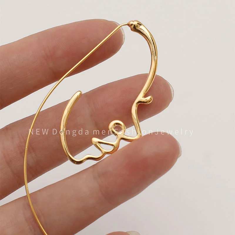 

Minar Abstract Hollow Out Metallic Face Portrait Earrings for Women 2022 Gold Color Metal Alloy Statement Dangle Earrings Gifts