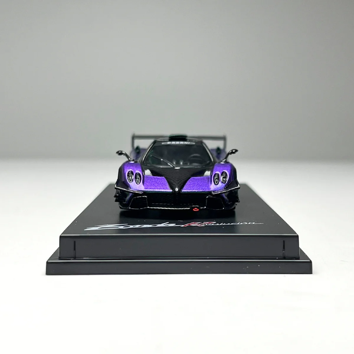 Фото Металлическая модель автомобиля CM 1:64 Zonda Revlucion-BL, синий сплав №4