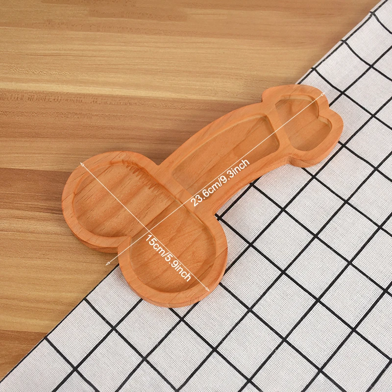 

Деревянная тарелка для девичника