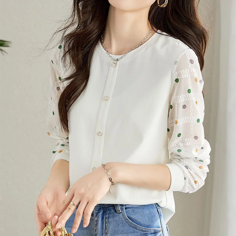 Женская Офисная однобортная блузка офисная с круглым вырезом и волнистым