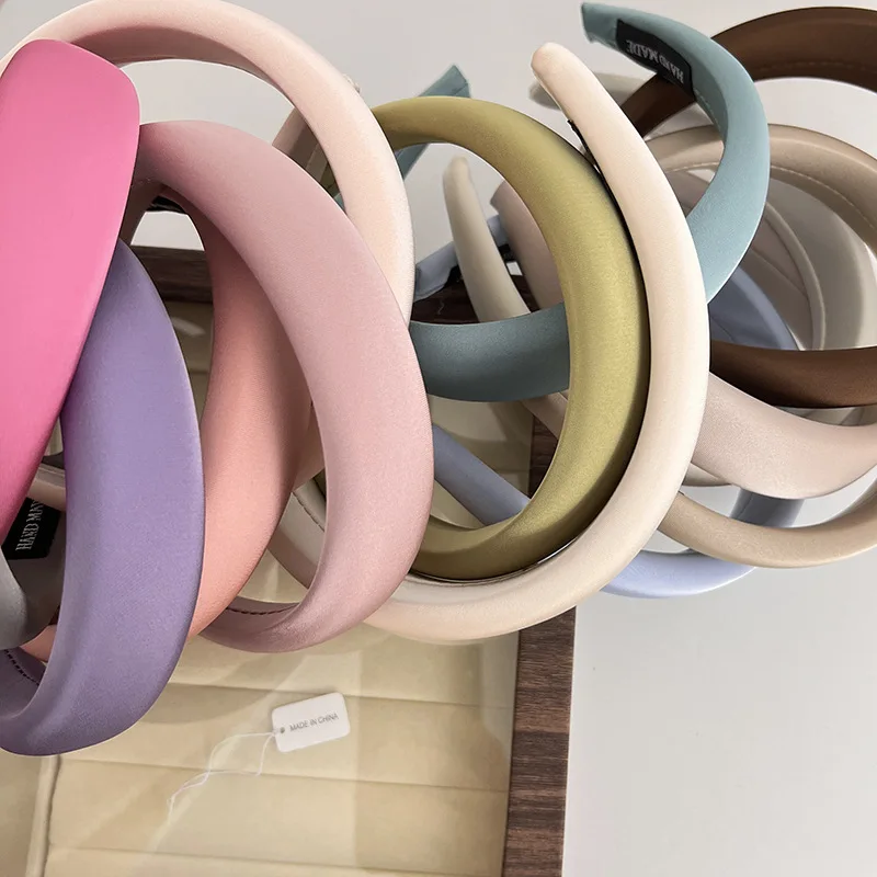 

2023 Women Sweet and Gentle Early Spring New Green Sponge Hairbands