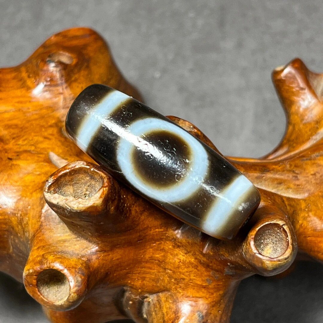 Одна фотография и одна вещь тибетская масляная целлюлоза небесные земные бусины